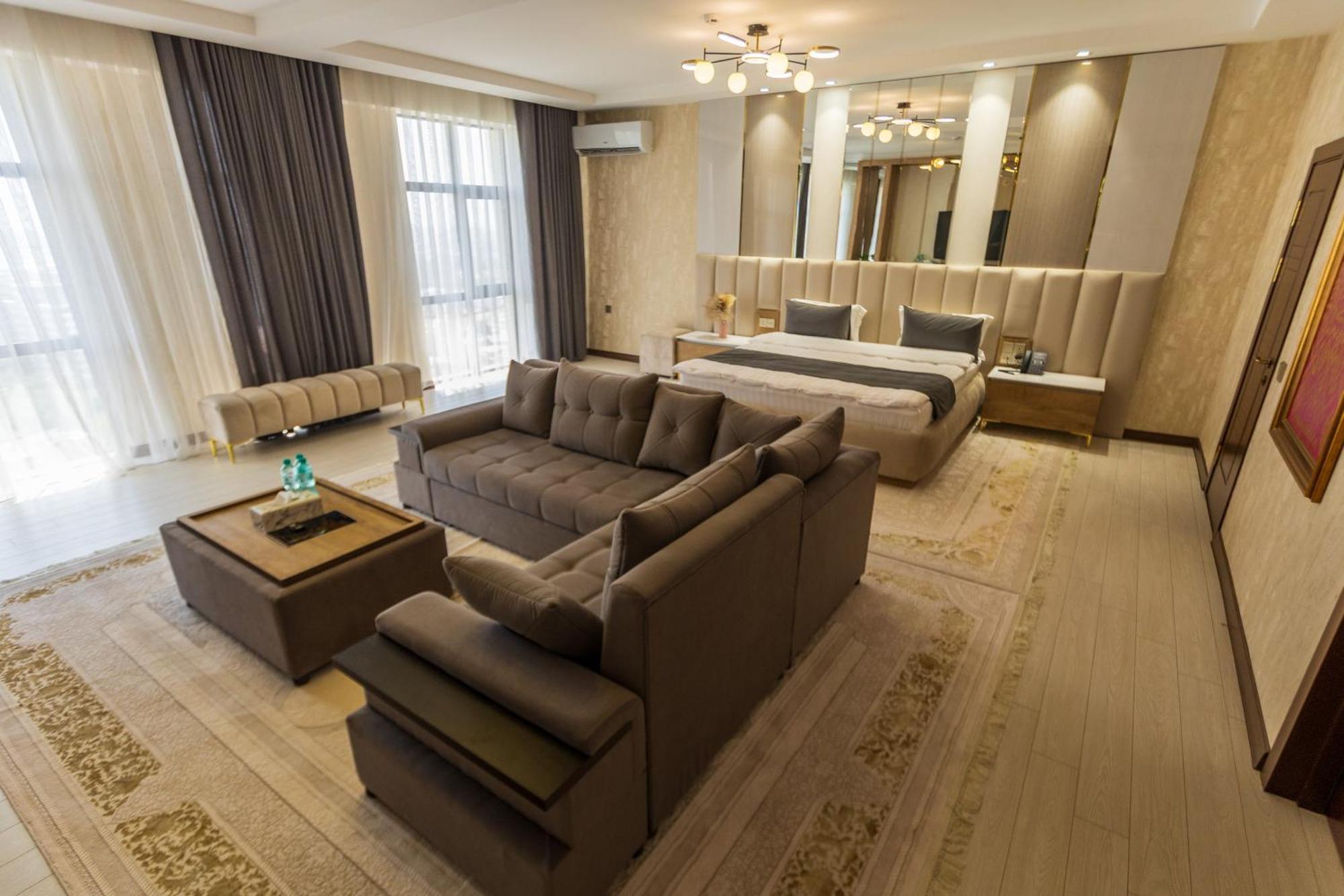 Hotel Panorama Dusanbe Kültér fotó