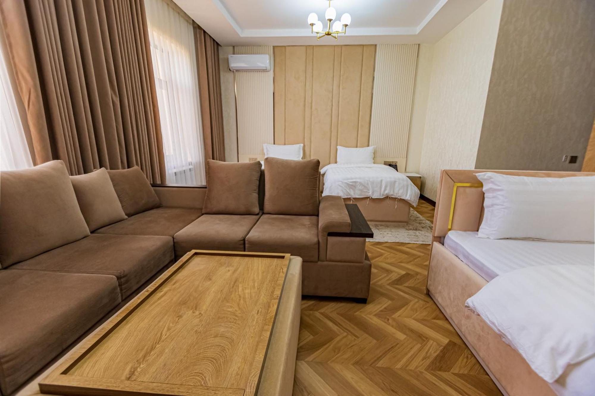 Hotel Panorama Dusanbe Kültér fotó